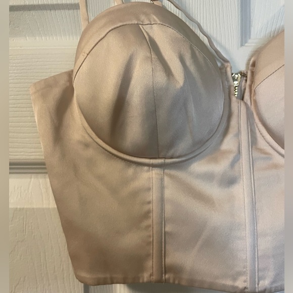 satin strappy crop top - Picture 4 of 8